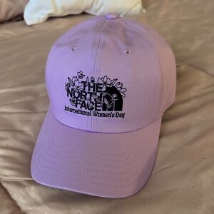 The North Face ballcap